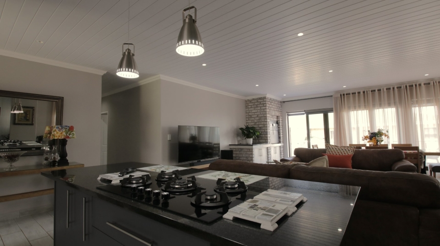 5 Bedroom Property for Sale in Dana Bay Western Cape